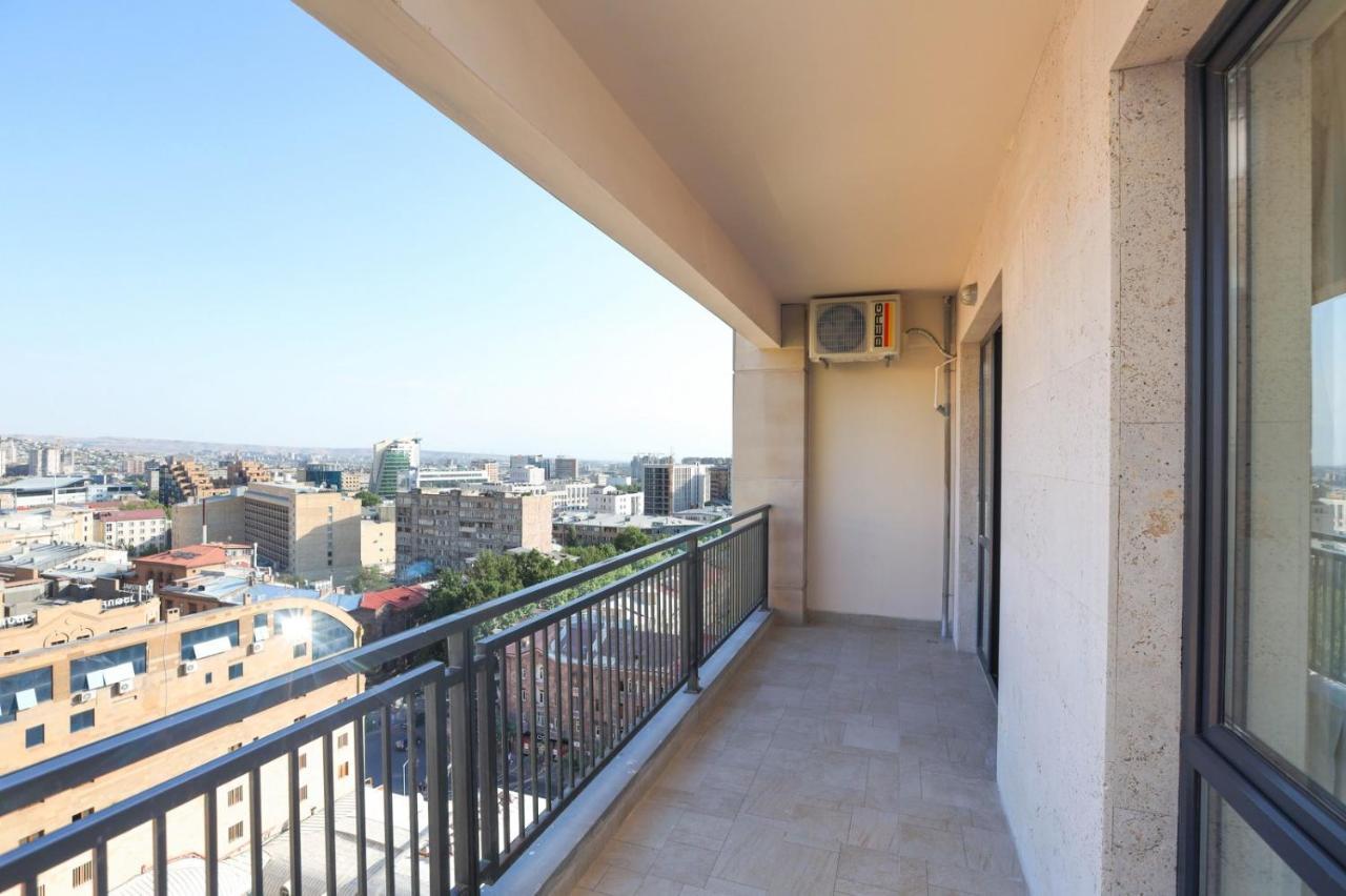 Stay Inn-Apartments On Koghbatsi 16 Yerevan Exterior photo