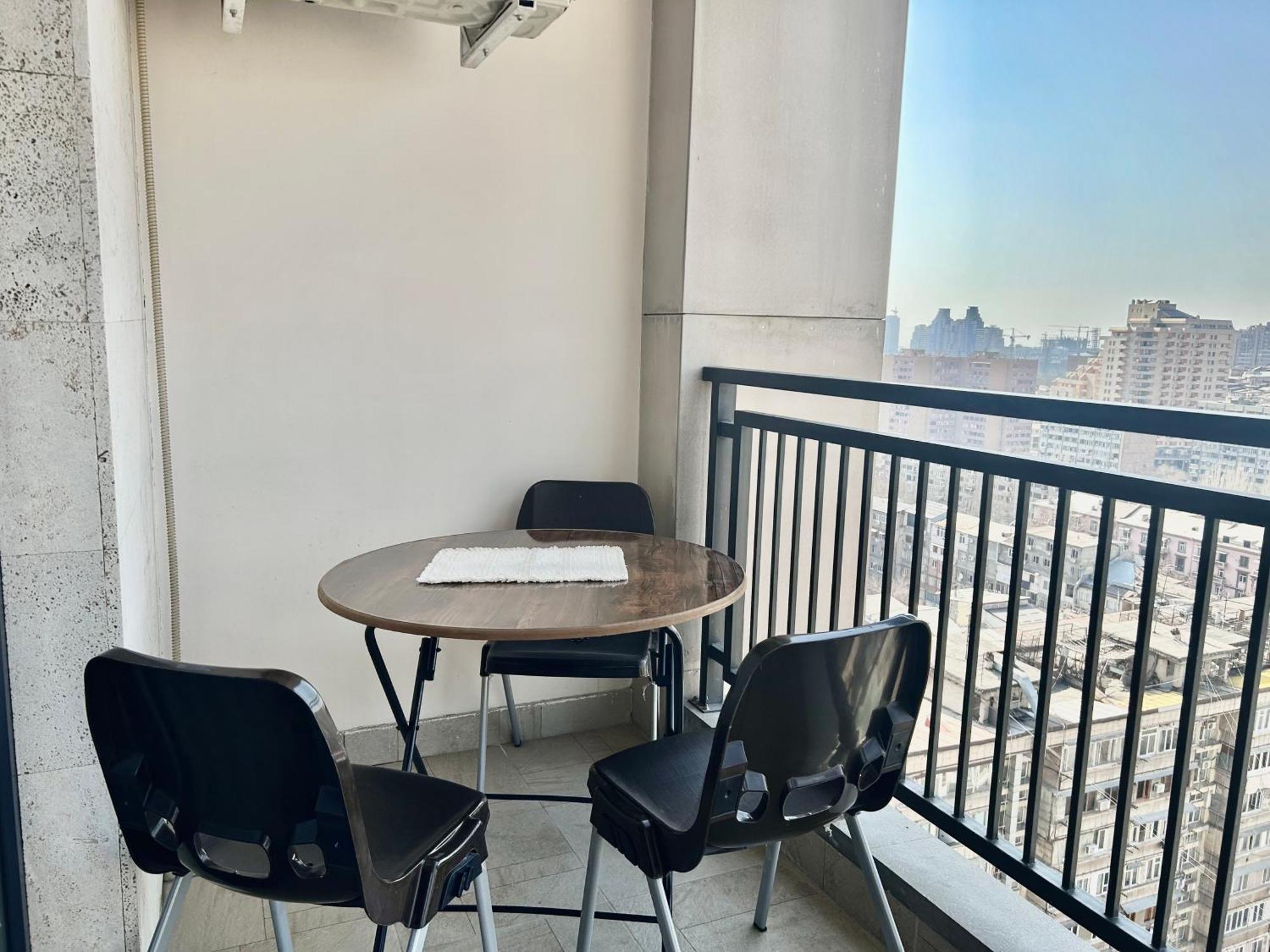 Stay Inn-Apartments On Koghbatsi 16 Yerevan Room photo