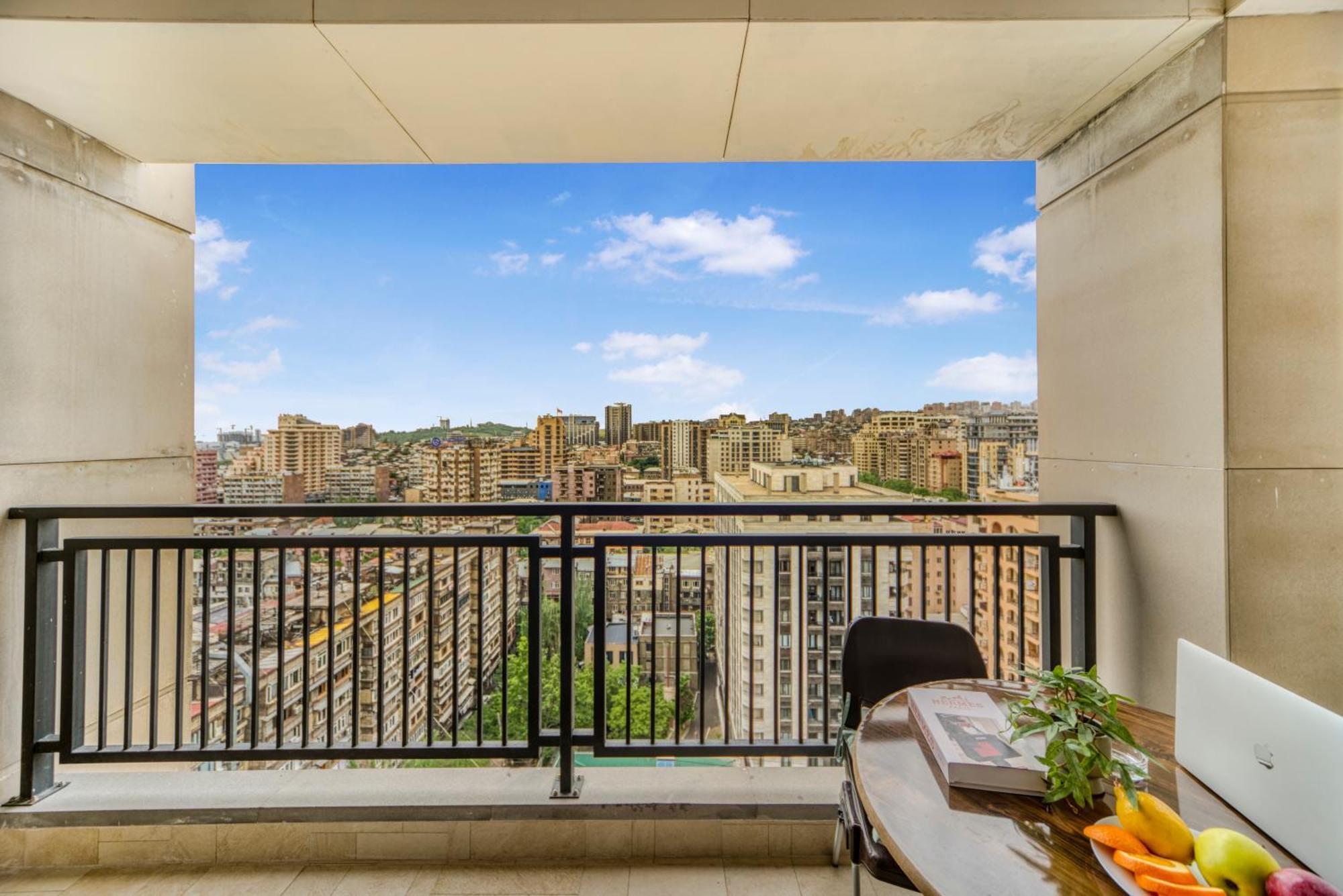 Stay Inn-Apartments On Koghbatsi 16 Yerevan Exterior photo